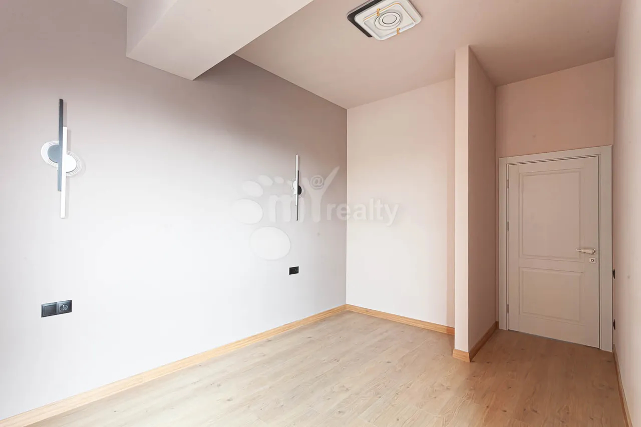 2 bedroom apartment for sale Antarayin, L.Azgaldyan street,, Center Yerevan, 160786