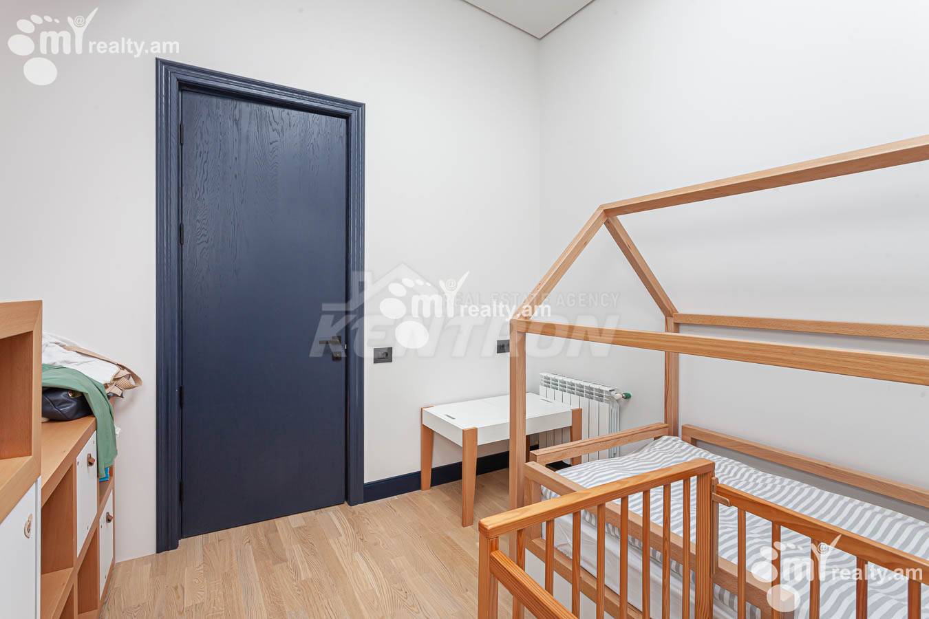 3 bedroom apartment for sale M.Khorenatsi St, Center Yerevan, 153325