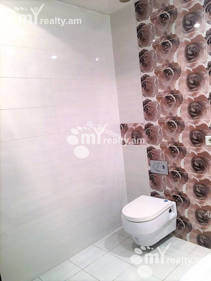 4 սենյականոց բնակարան  Նալբանդյան փող, Կենտրոն Երևան, 122412