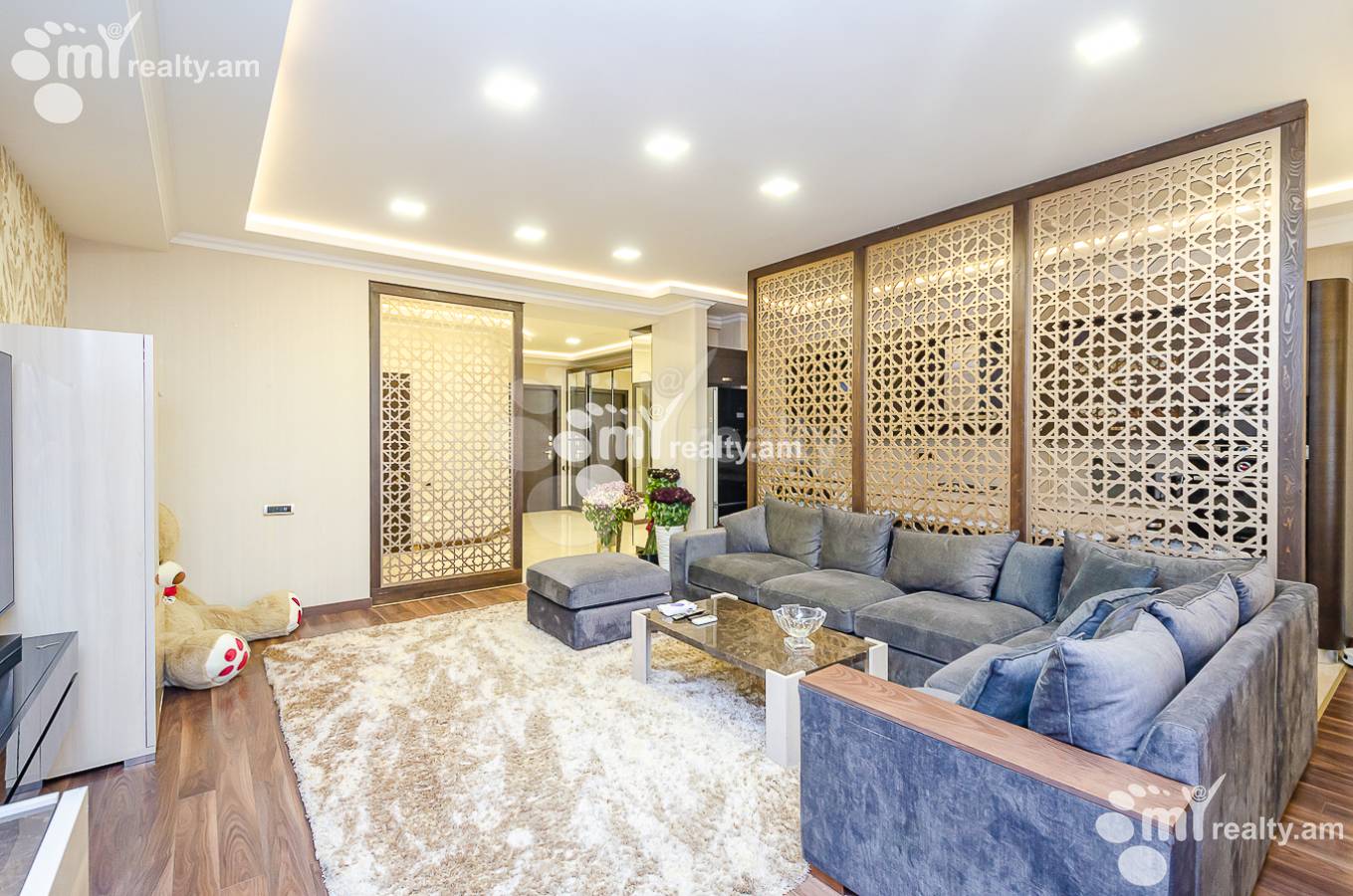 Купить 3 комнатную квартиру Айрик Мурадян улица, Арабкир Ереван, 151288