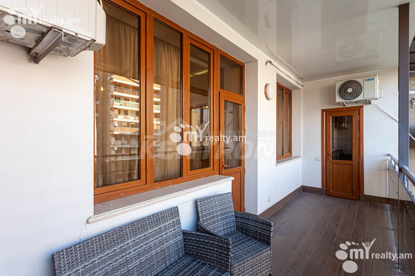 3 bedroom apartment for sale خیابان آرام, مرکز شهر ایروان, 154855