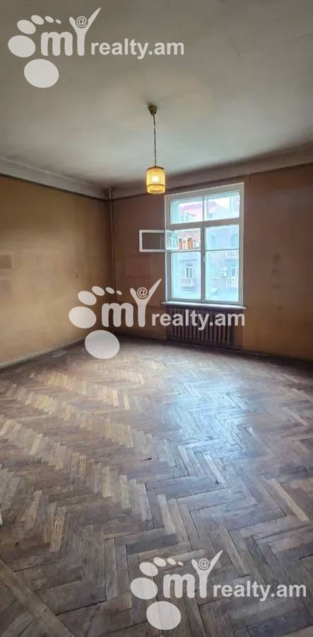 2 սենյականոց բնակարան  Ամիրյան փող, Կենտրոն Երևան, 160523