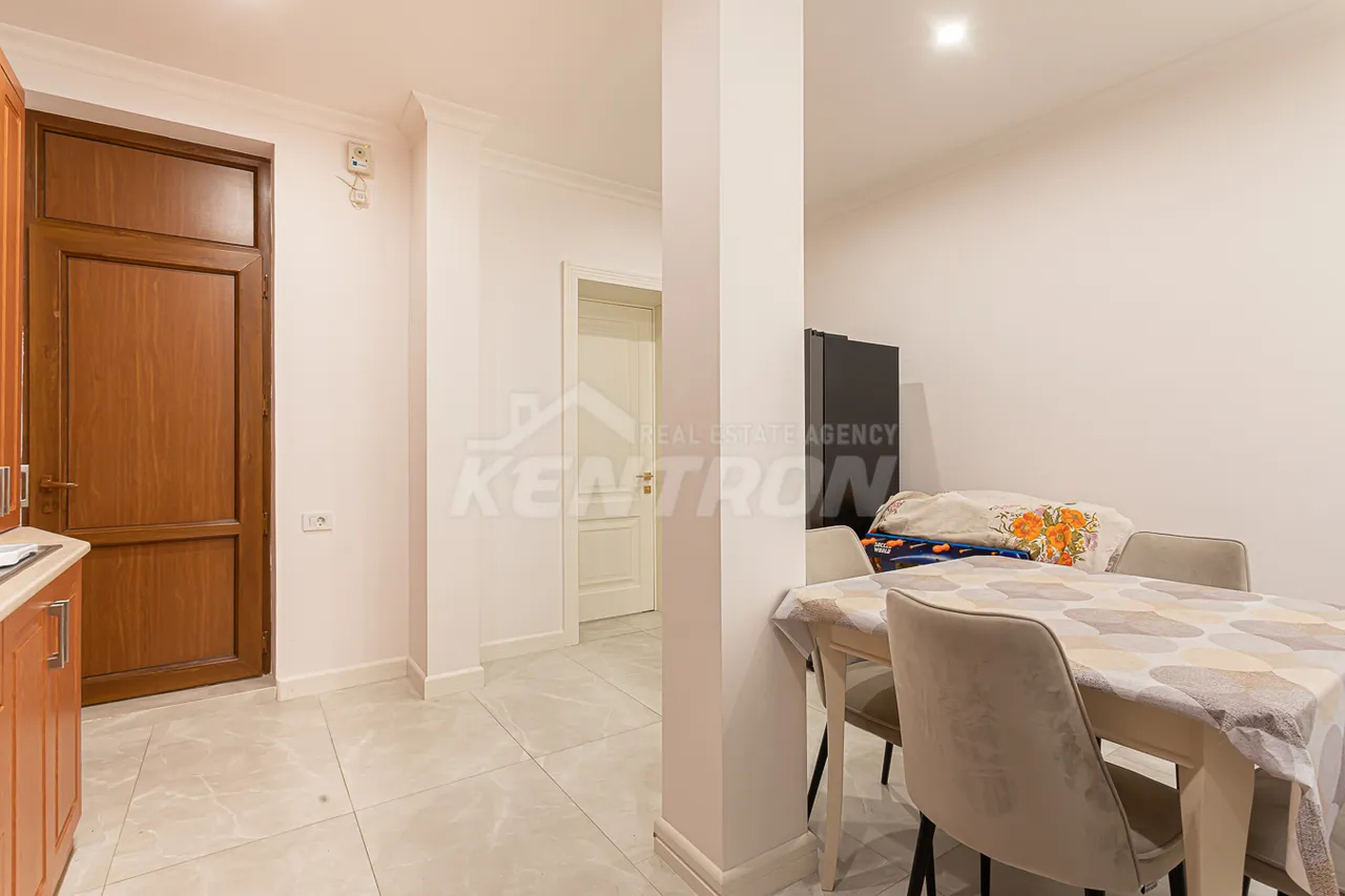 3 bedroom apartment for sale خیابان ساریان, مرکز شهر ایروان, 157562