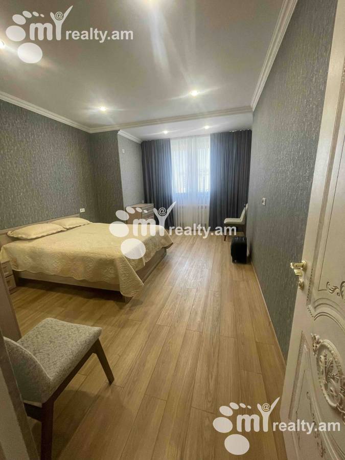 2 սենյականոց բնակարան  Տերյան փող, Կենտրոն Երևան, 155030