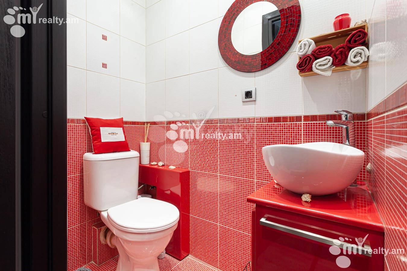 3 սենյականոց բնակարան  Դ. Դեմիրճյան փող, Կենտրոն Երևան, 154852