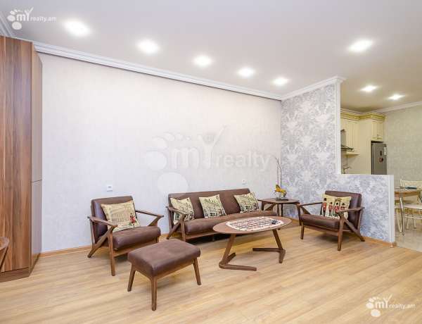 2-senyakanoc-bnakaran-vacharq-Yerevan-Center