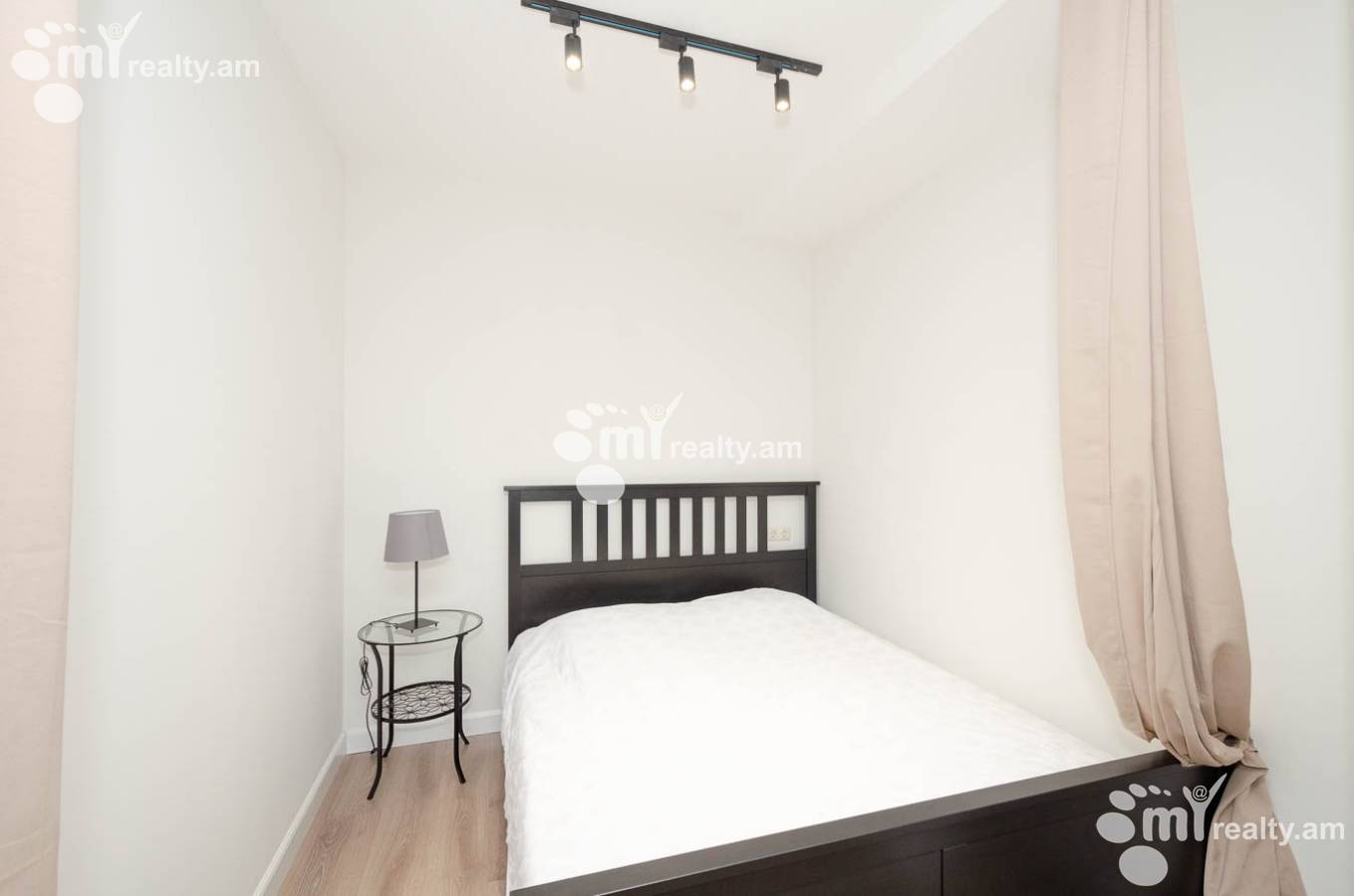 1 bedroom apartment for sale Buzand St, Center Yerevan, 143815