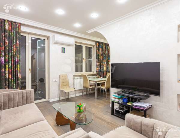 3-bedroom/apartment-for-rent/Mashtots+Ave/Center/Yerevan