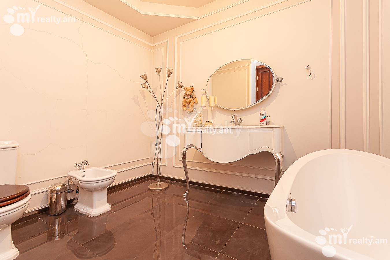 6 bedroom apartment for rent rue d'Amiryan, Center Yerevan, 150506
