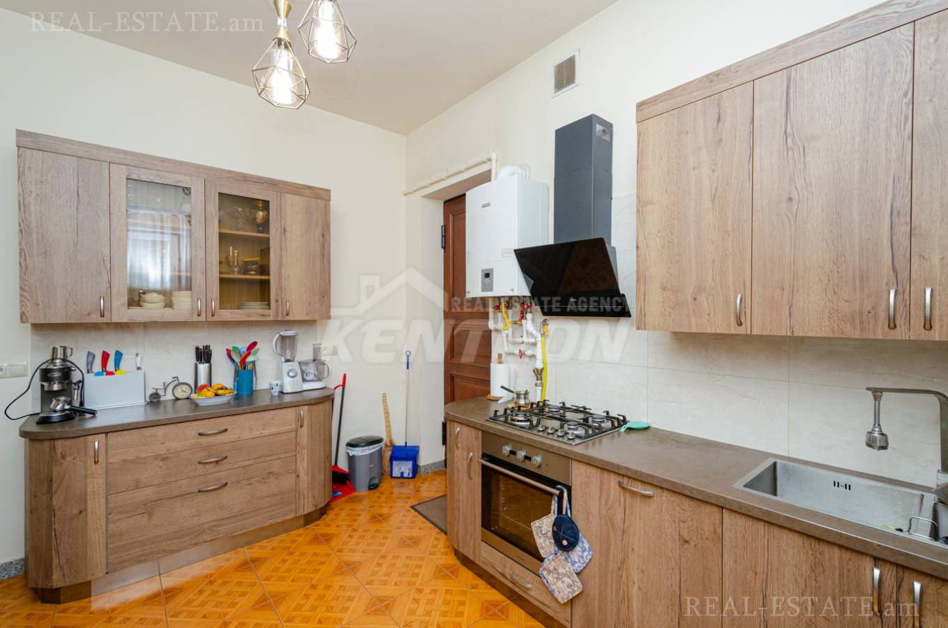 House for sale خیابان آرمِناک آرمِناکیان, نورک ماراش ایروان, 139544