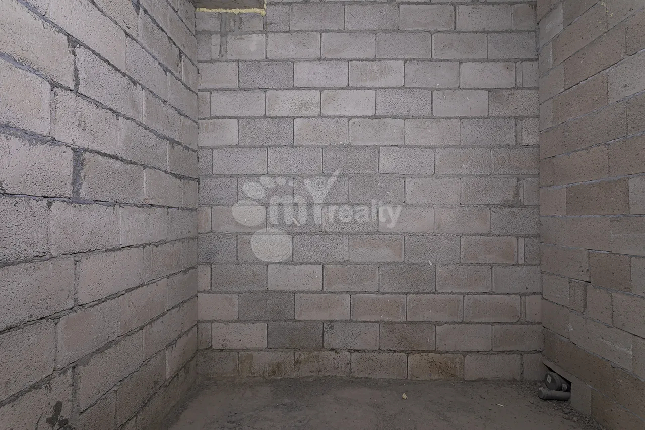 4 սենյականոց բնակարան  Կ. Ուլնեցու փող., Քանաքեռ-Զեյթուն Երևան, 160033