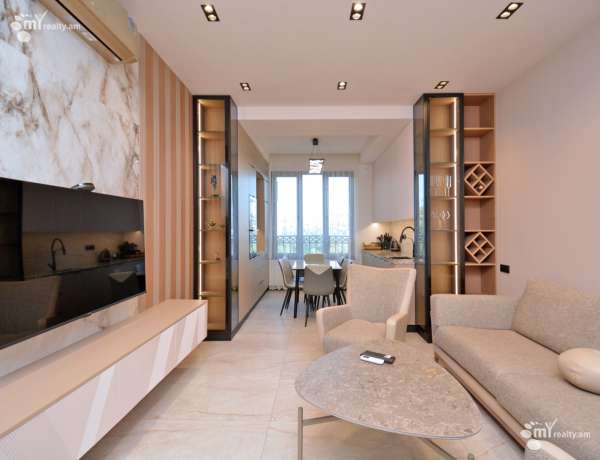 2-senyakanoc-bnakaran-vacharq-Yerevan-Center