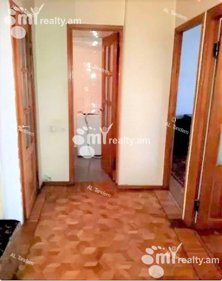 Купить 3 комнатную квартиру Е. Кочар ул, Центр Ереван, 122663