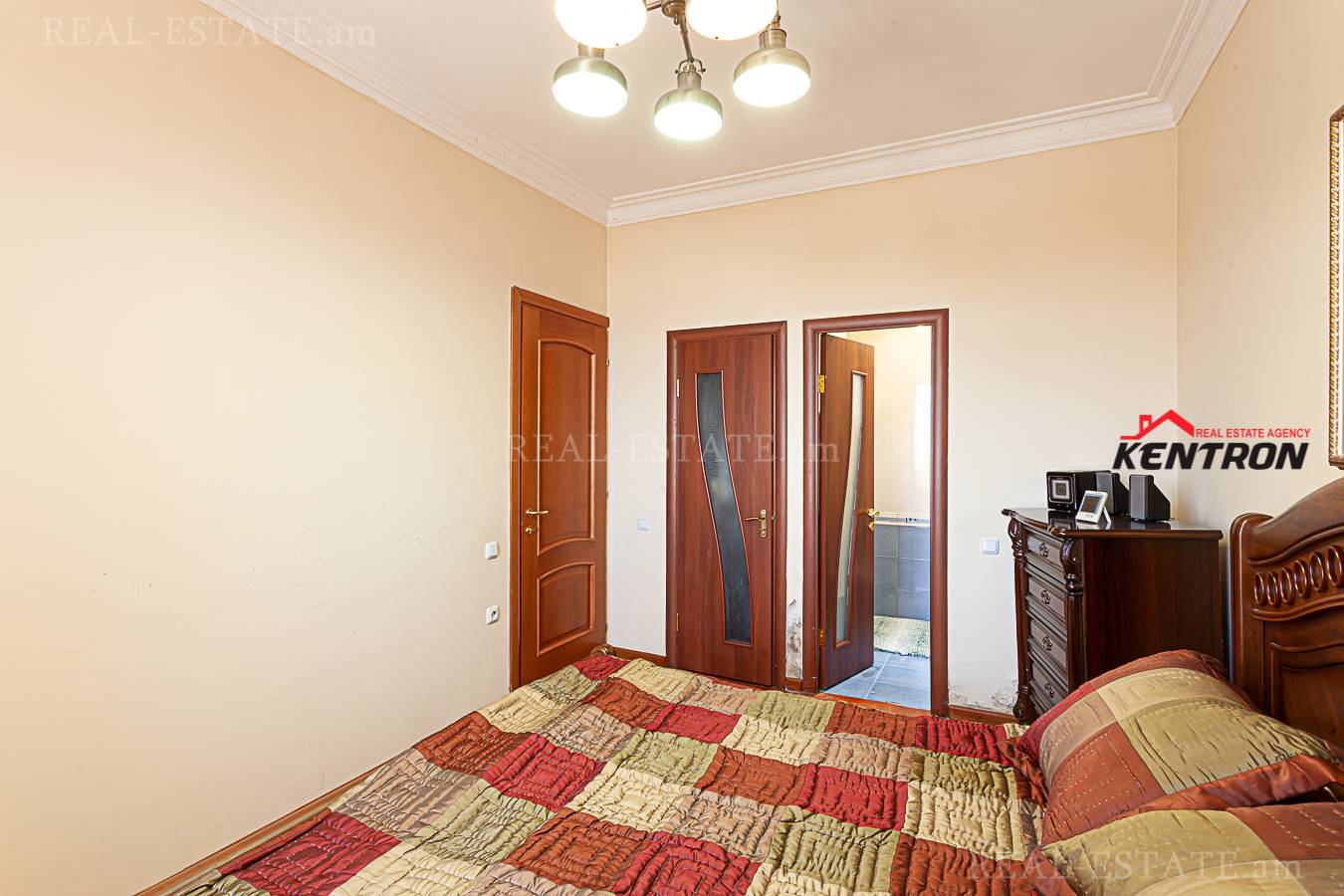 House for sale Barbyus St, Arabkir Yerevan, 133875