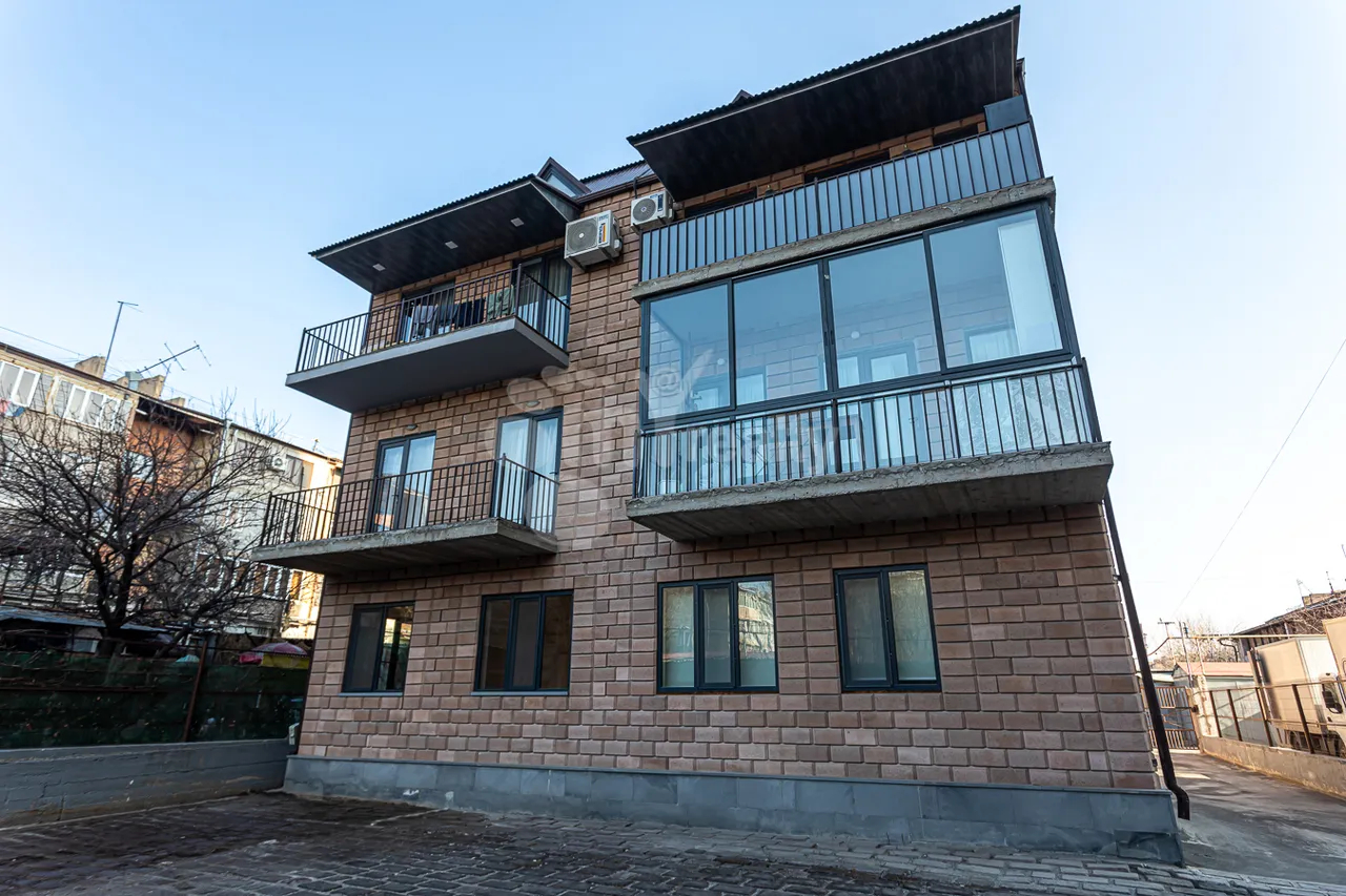 3 սենյականոց բնակարան  Շինարարների փող, Աջափնյակ Երևան, 158408