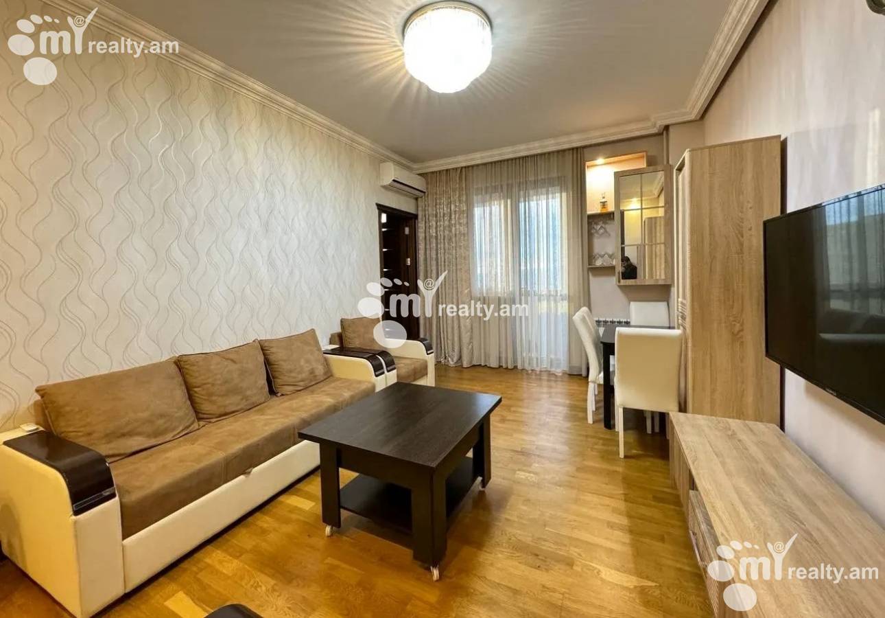 3 bedroom apartment for sale خیابان گِریبودوف, عربگیر ایروان, 158122