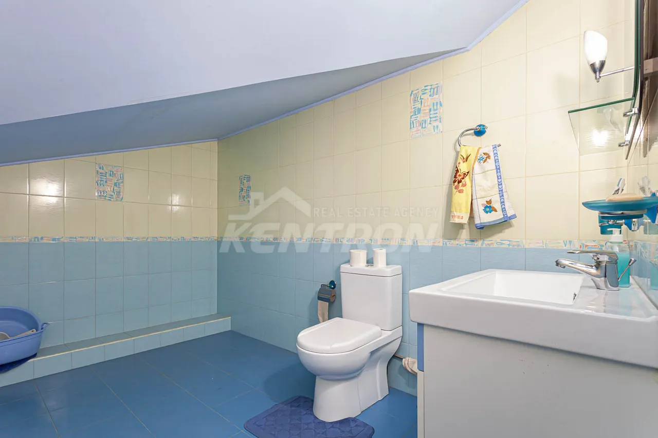 House for sale Pirumyans  St, Davtashen Yerevan, 157261