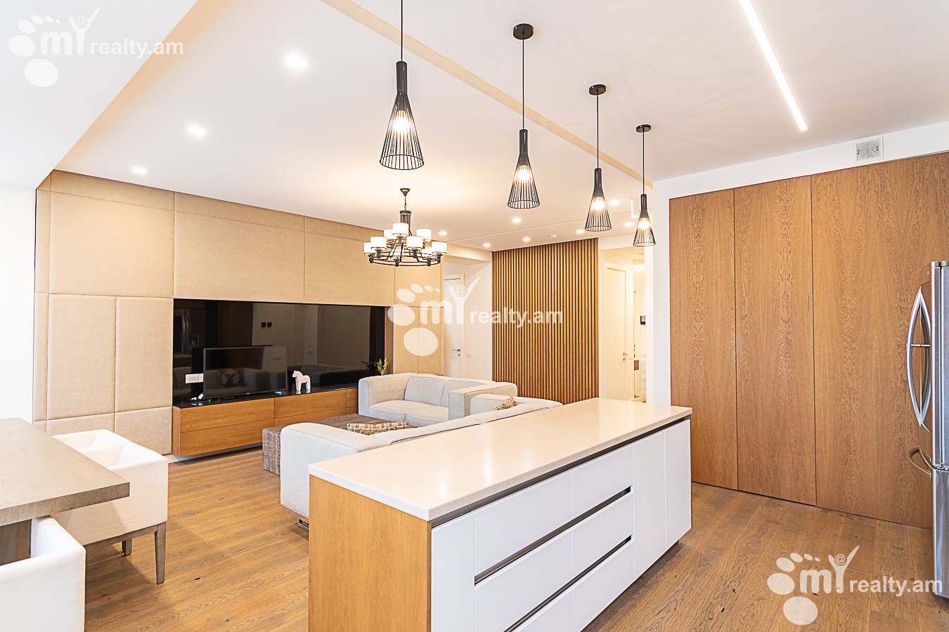 3 bedroom apartment for sale Buzand St, Center Yerevan, 143205