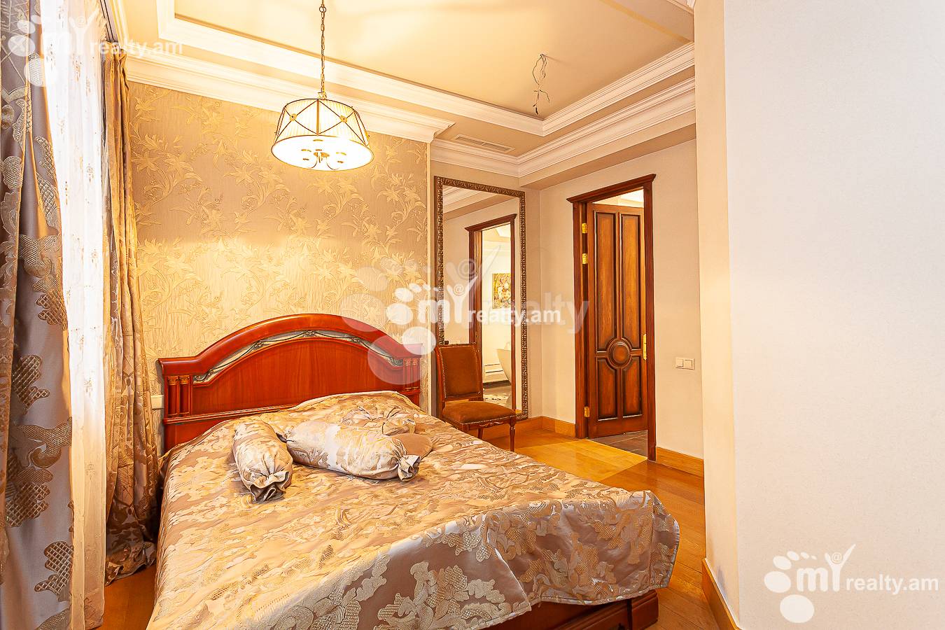 6 bedroom apartment for rent rue d'Amiryan, Center Yerevan, 150506