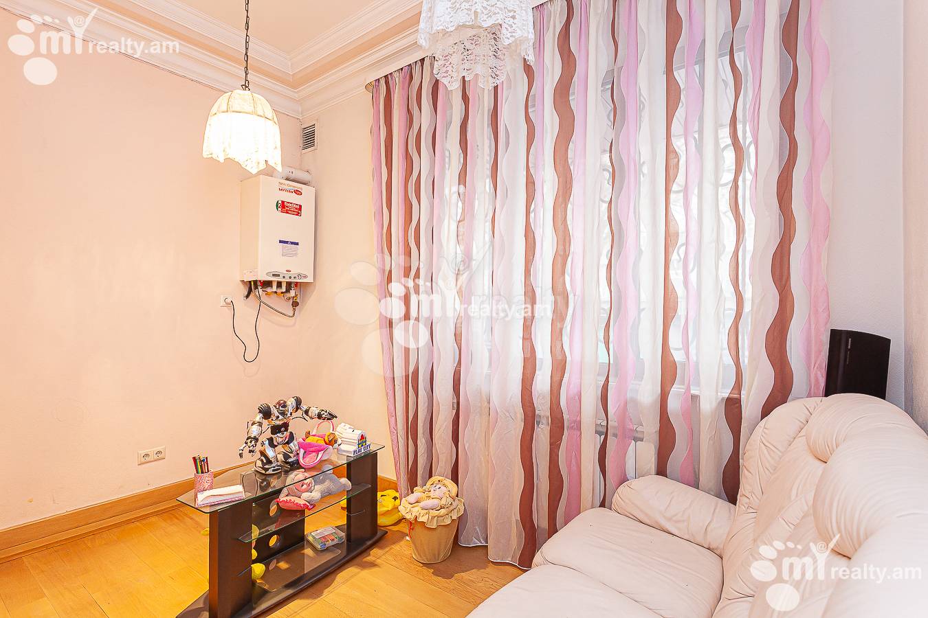 6 bedroom apartment for rent rue d'Amiryan, Center Yerevan, 150506