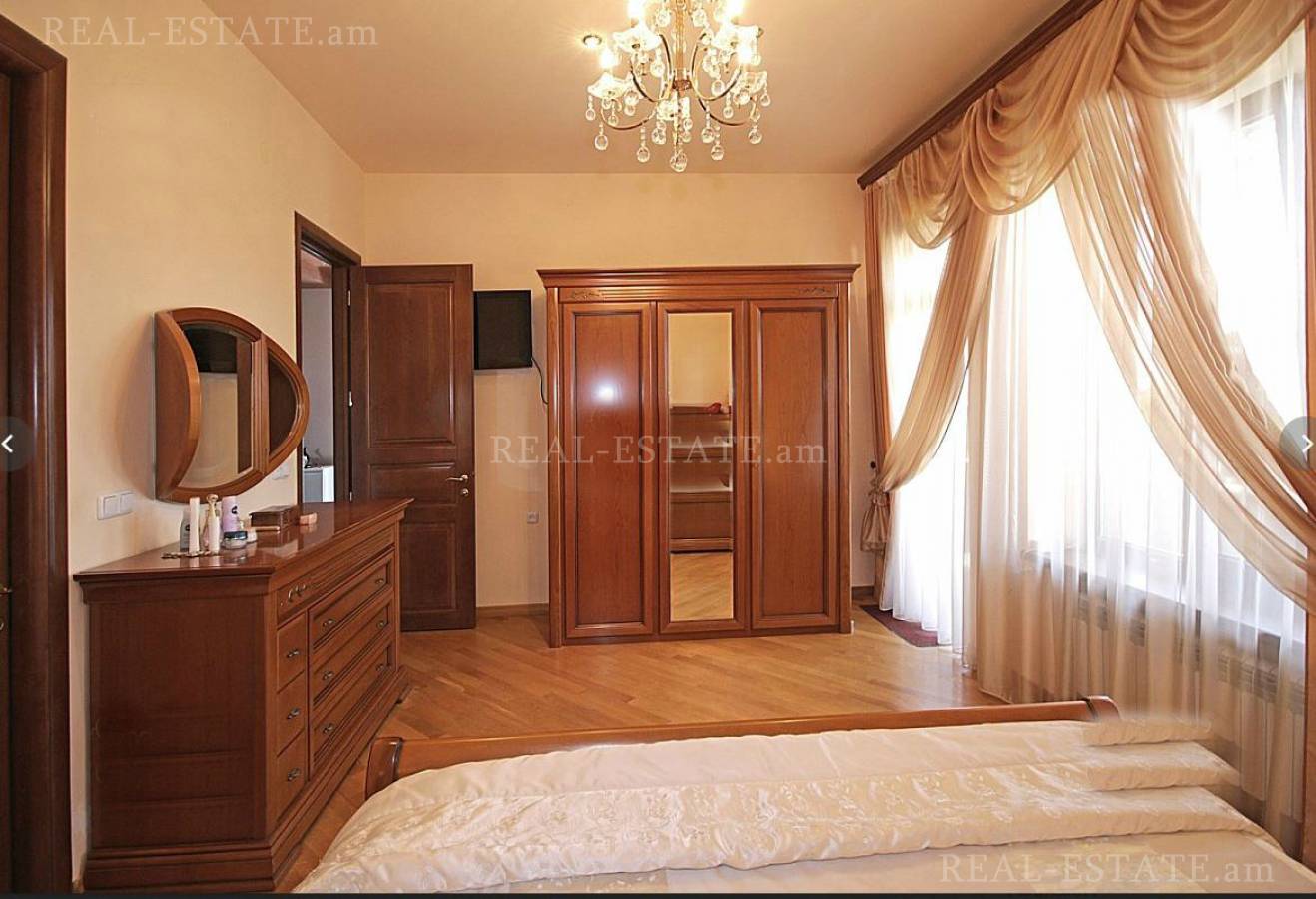 Առանձնատուն  Մայակ փ, Աբովյան Կոտայք, 121563