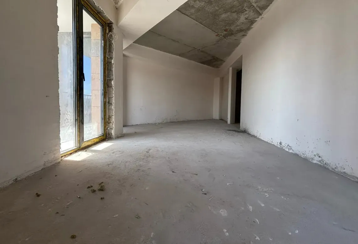 4 bedroom apartment for sale Komitas Ave, Arabkir Yerevan, 160171