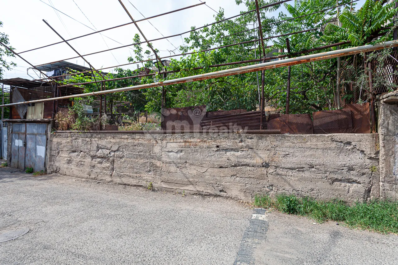 Land for sale Sarmen St, Center Yerevan, 160737