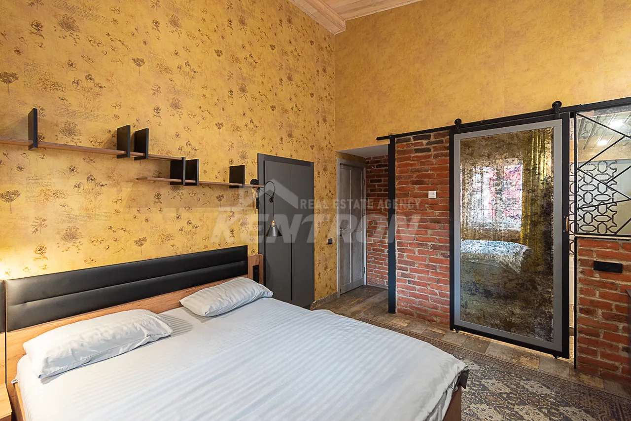 3 bedroom apartment for sale خیابان واردانانتس, مرکز شهر ایروان, 159752