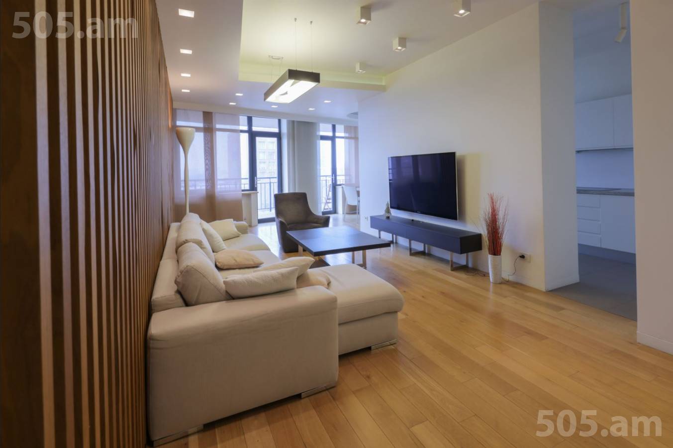 4 սենյականոց բնակարան  Վարդանանց փող, Կենտրոն Երևան, 146807