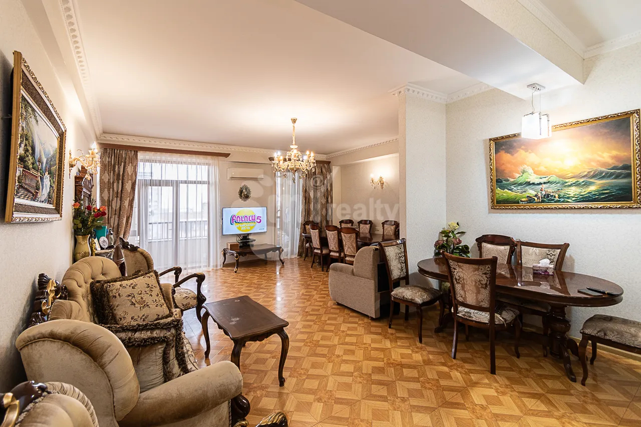 3 bedroom apartment for sale Hr.Kochar St, Arabkir Yerevan, 160025