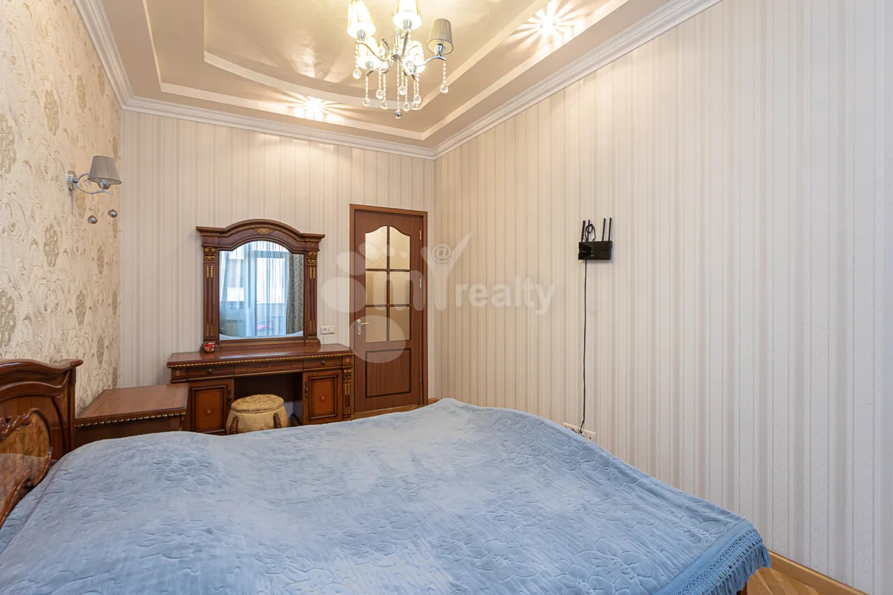 2 bedroom apartment for rent Aram St, Center Yerevan, 160110