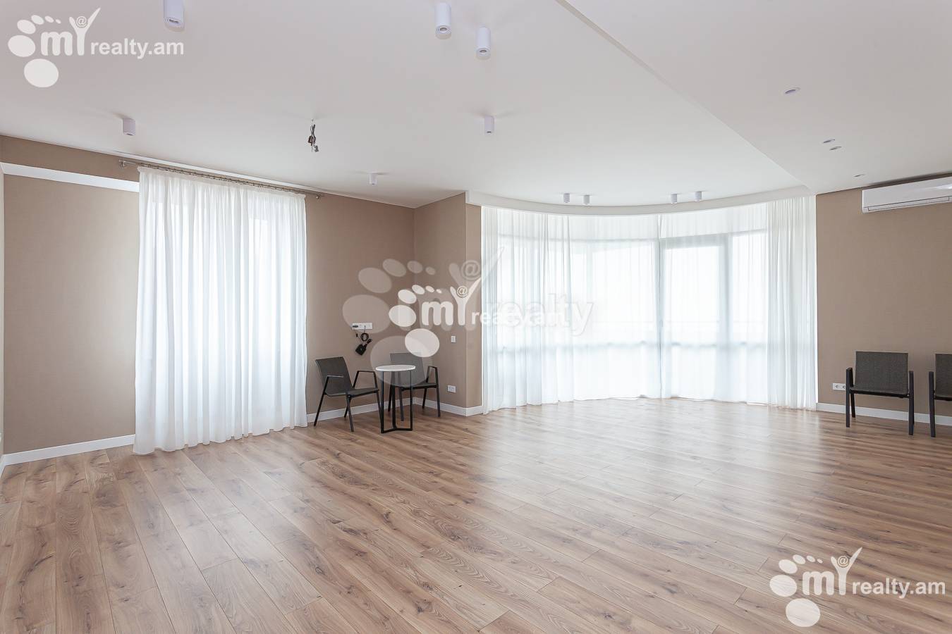 4 bedroom apartment for rent N. Zaryan St, Arabkir Yerevan, 151382