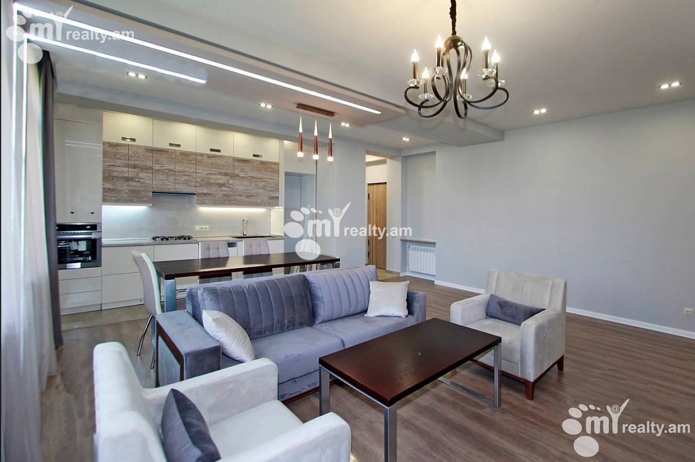 3 սենյականոց բնակարան  Մաշտոցի պող, Կենտրոն Երևան, 144552