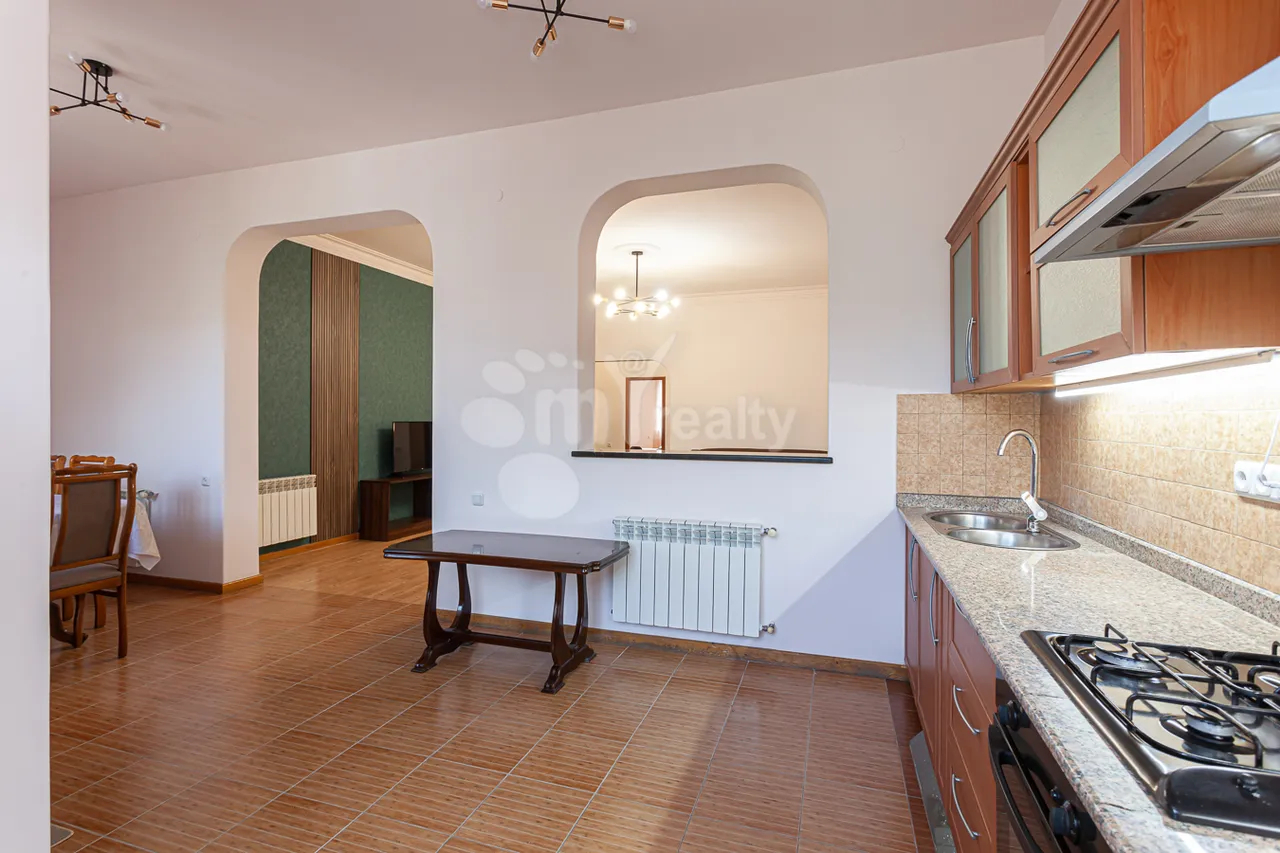3 bedroom apartment for rent Baghramyan av(Arabkir), Arabkir Yerevan, 160533