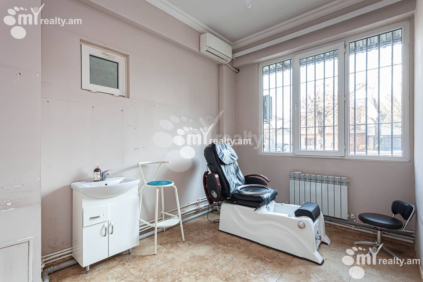 Commercial property for rent Abovyan St, Center Yerevan, 154004