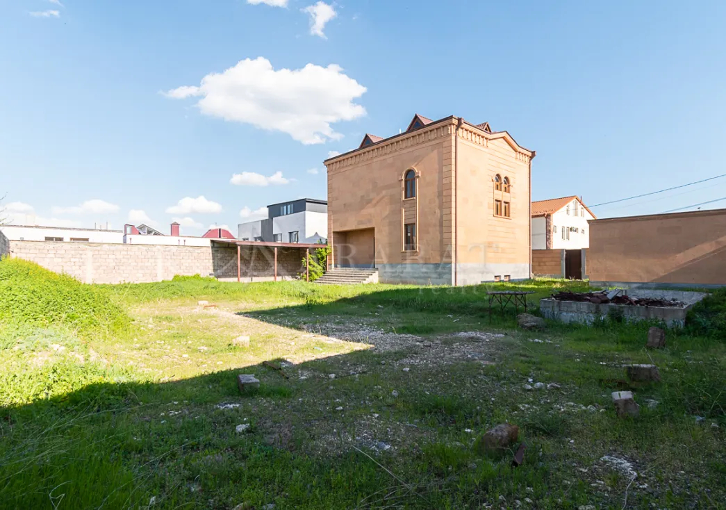 Купить дом Хапанцян ул, Арабкир Ереван, 160364