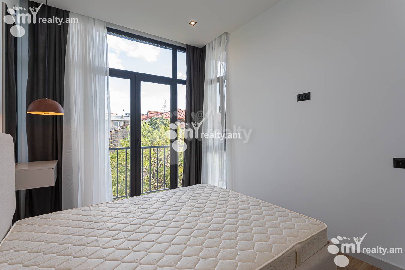 3 bedroom apartment for sale خیابان هانراپتوتیان کوچه 2, مرکز شهر ایروان, 156917