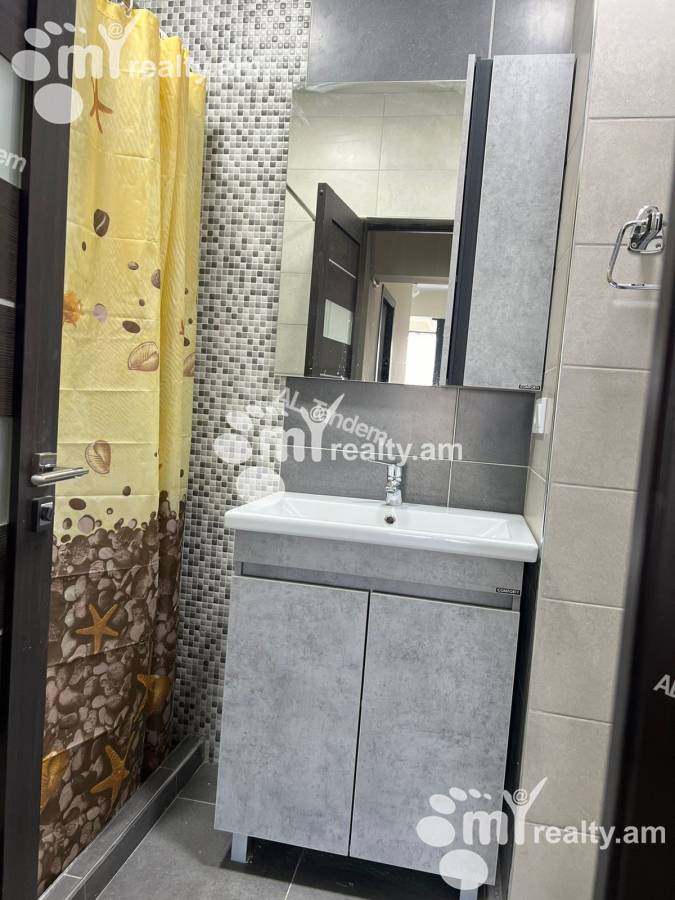 Снять 2 комнатную квартиру К. Улнеци ул., Канакер-Зейтун Ереван, 142327