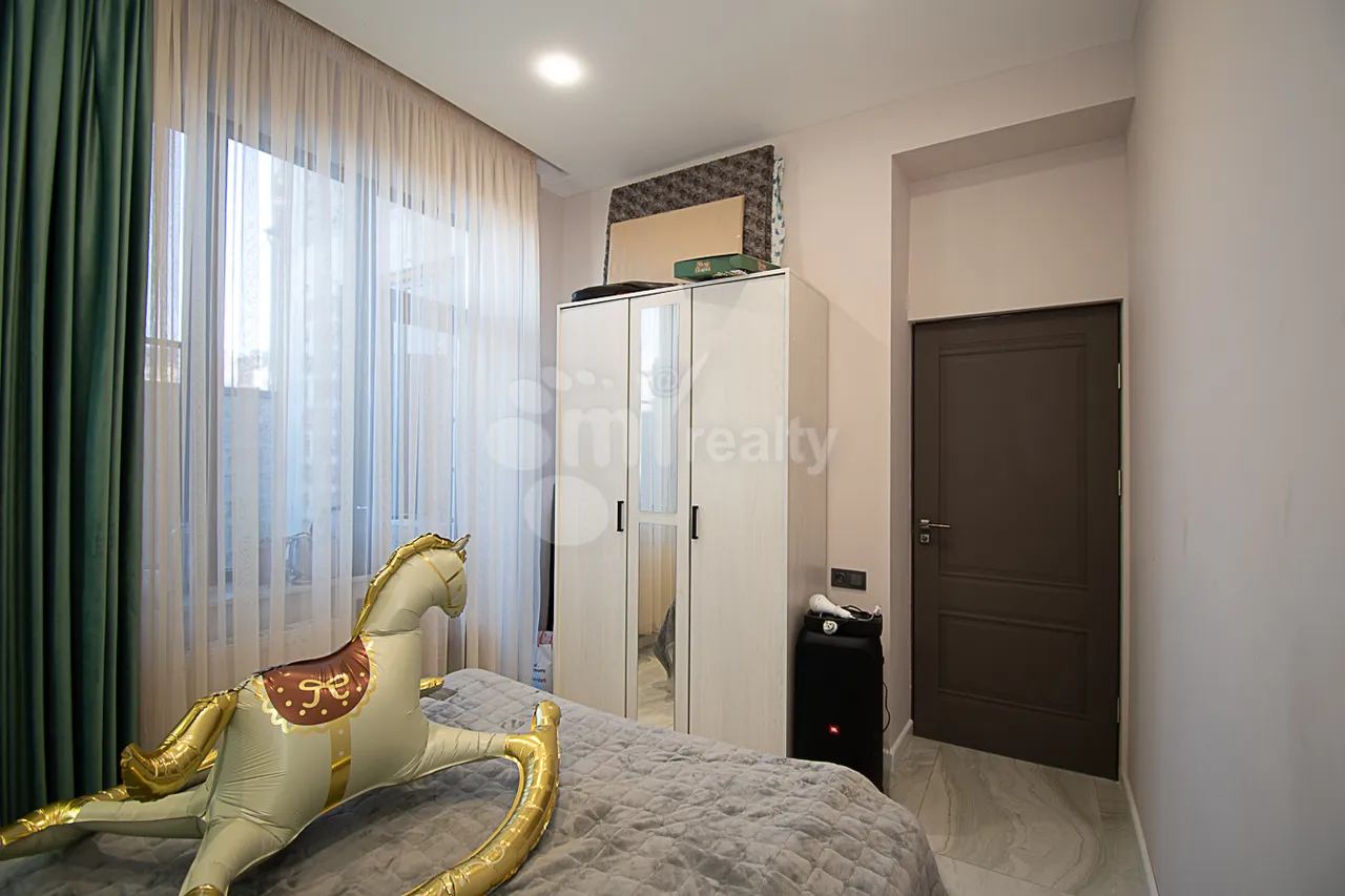 Купить дом Паруйр Севак 11, Аван Ереван, 159478