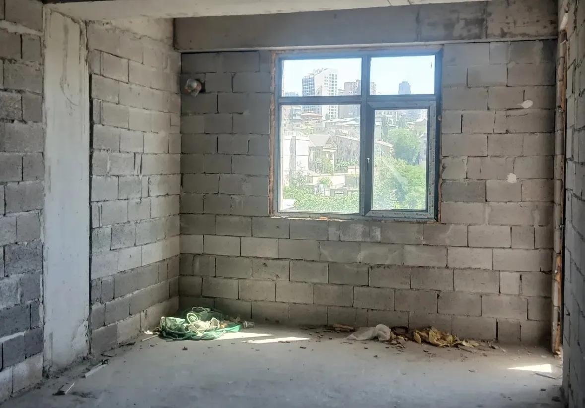 3 bedroom apartment for sale خیابان آنتارایین, مرکز شهر ایروان, 160810