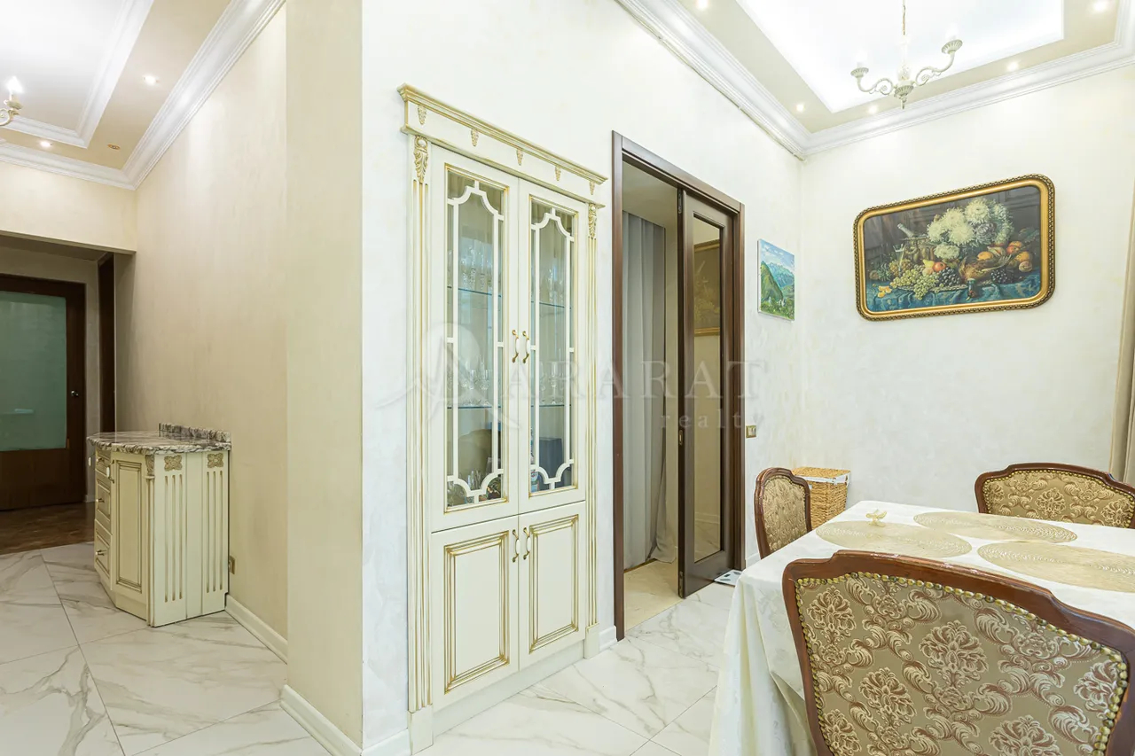 2 սենյականոց բնակարան վարձով Ամիրյան փող, Կենտրոն Երևան, 158871