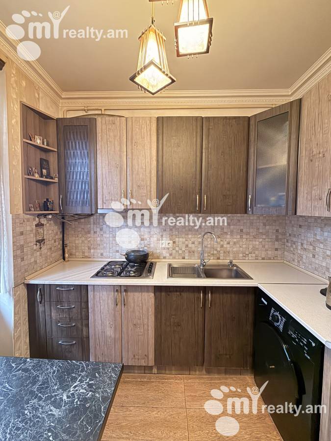 3 bedroom apartment for sale خیابان کومیتاس, عربگیر ایروان, 158530