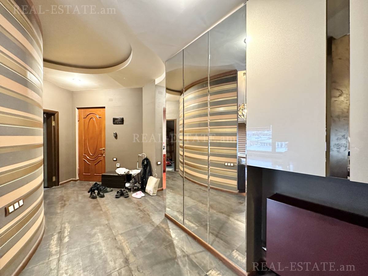 3 սենյականոց բնակարան  Պուշկինի փող, Կենտրոն Երևան, 135004