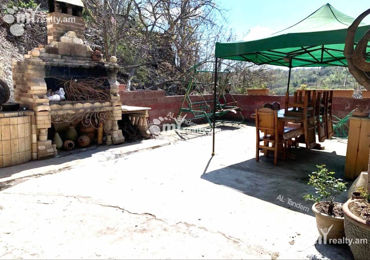 House for sale Orbeli Yeghbayrner   St, Arabkir Yerevan, 143296