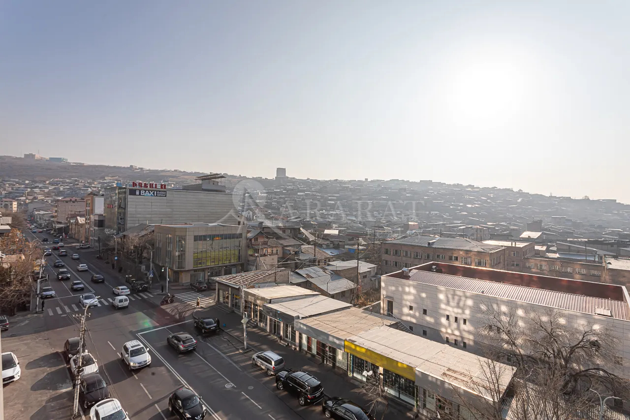 4 bedroom apartment for sale Rostom St, Center Yerevan, 158377