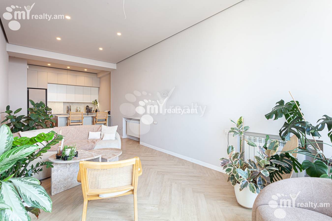 3 սենյականոց բնակարան  Մալխասյանց փող, Արաբկիր Երևան, 154515