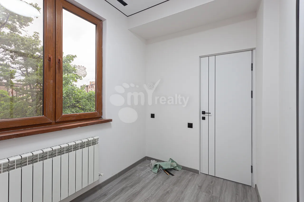 4 bedroom apartment for sale Hr.Kochar St, Arabkir Yerevan, 160498