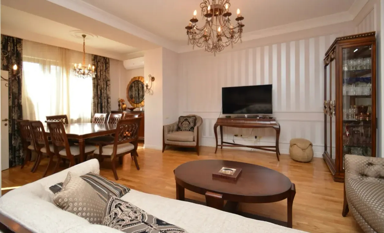 3 bedroom apartment for rent Tamanyan St, Center Yerevan, 161969