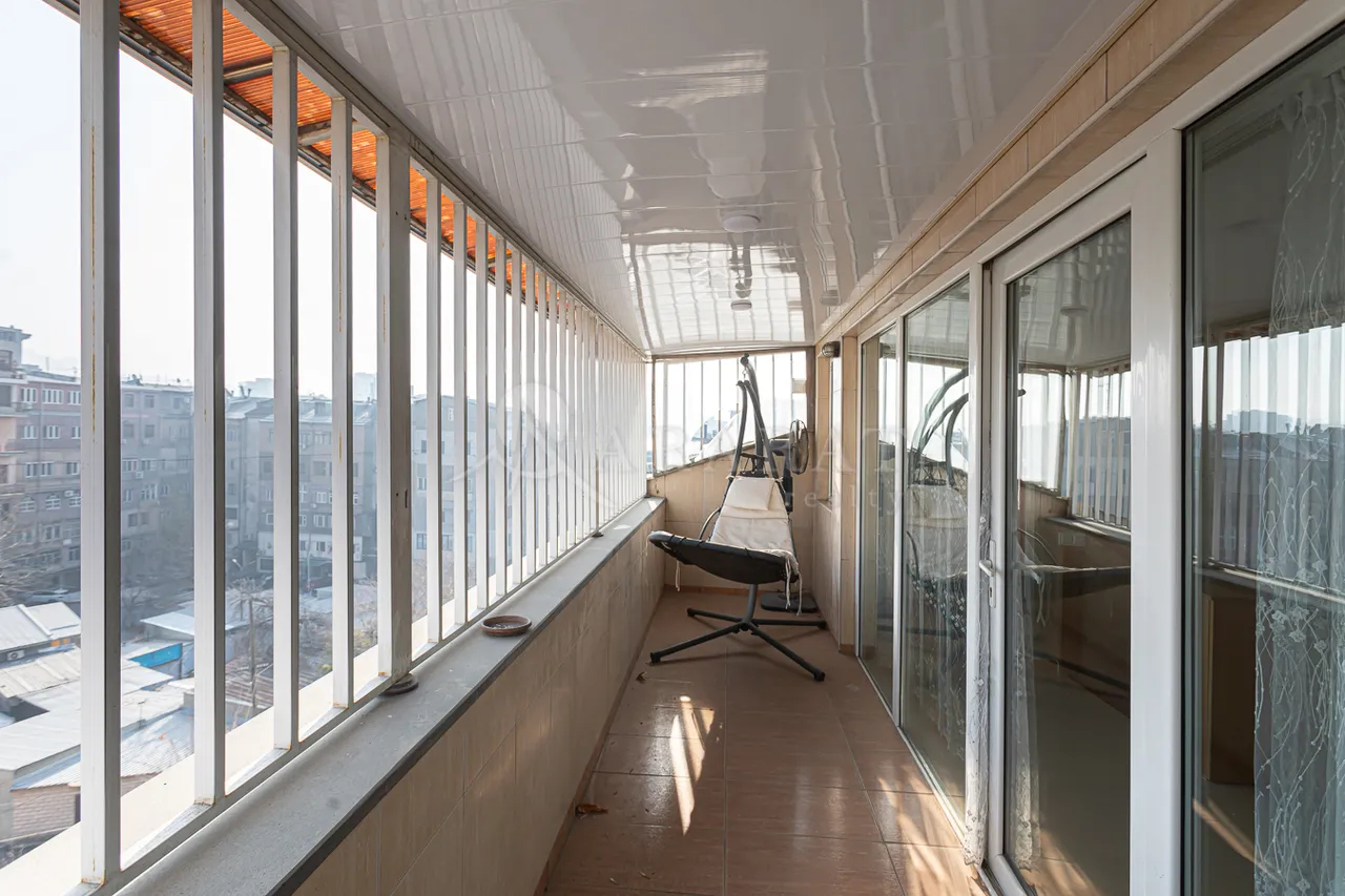 5 bedroom apartment for rent Spendiaryan St, Center Yerevan, 158572