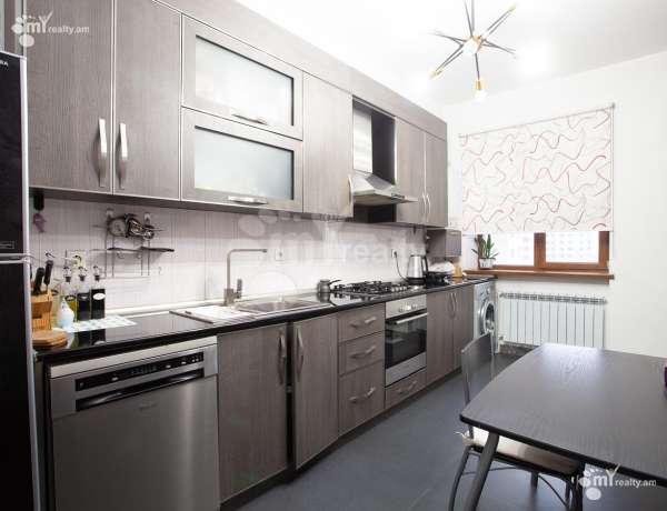 3-senyakanoc-bnakaran-vacharq-Yerevan-Avan